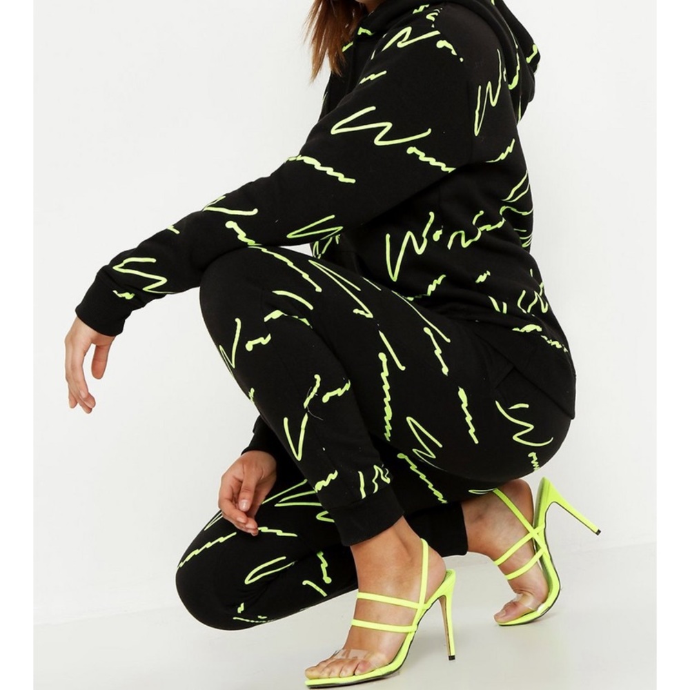 Fit Neon Woman All Over Print Tracksuit